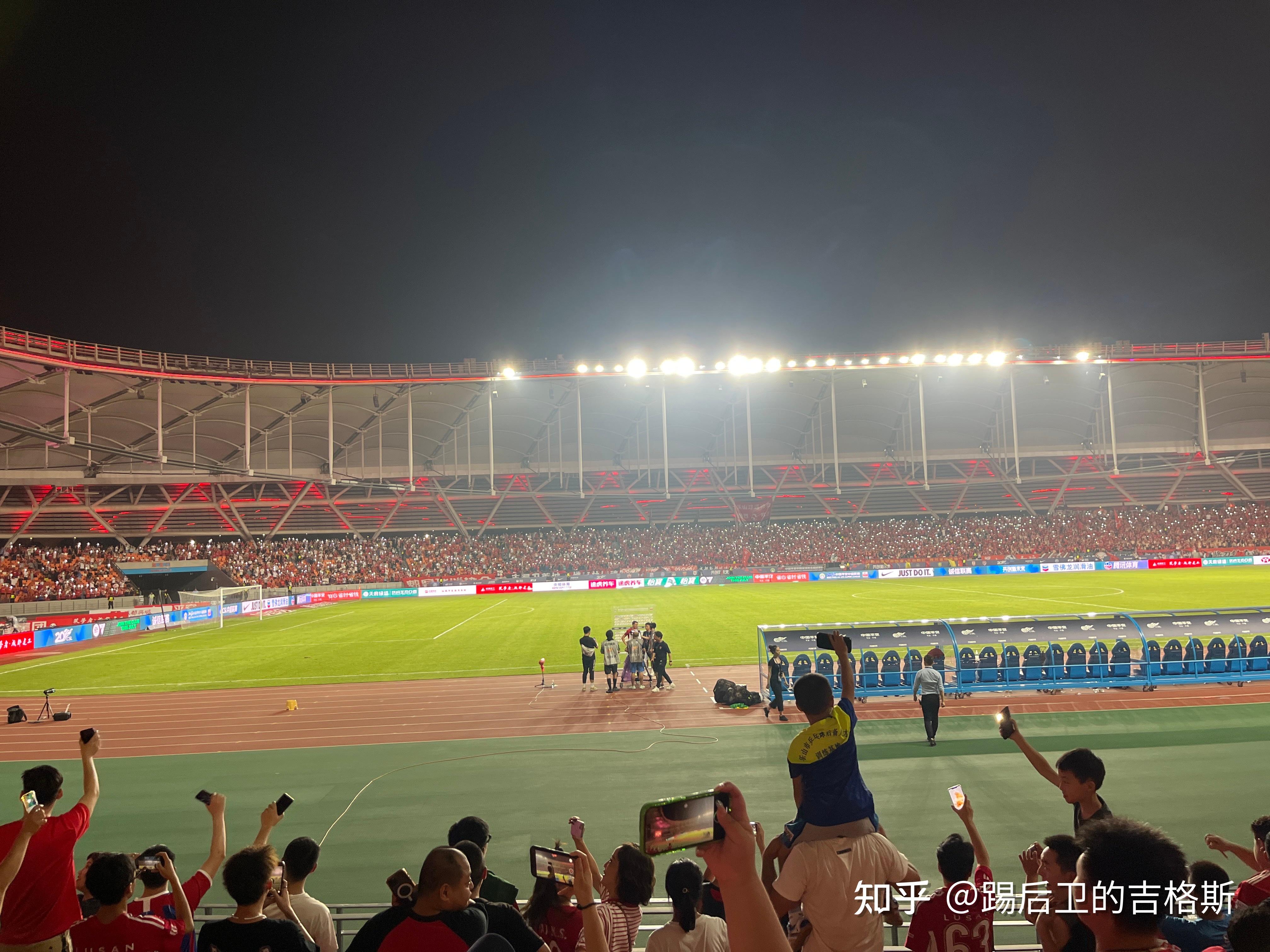 中超联赛引入多样化互动体验，增强现场观众粘性的简单介绍